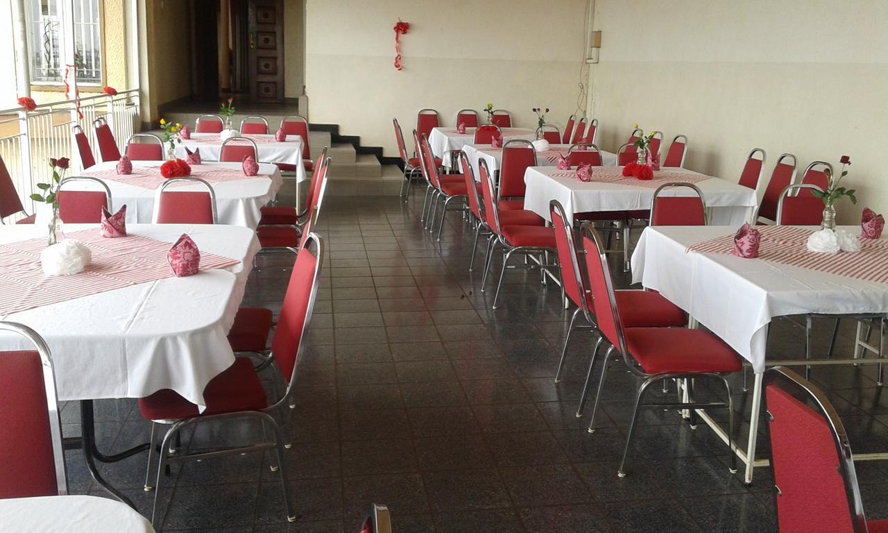 Brisk Hotel Triangle Njeru Ngoại thất bức ảnh