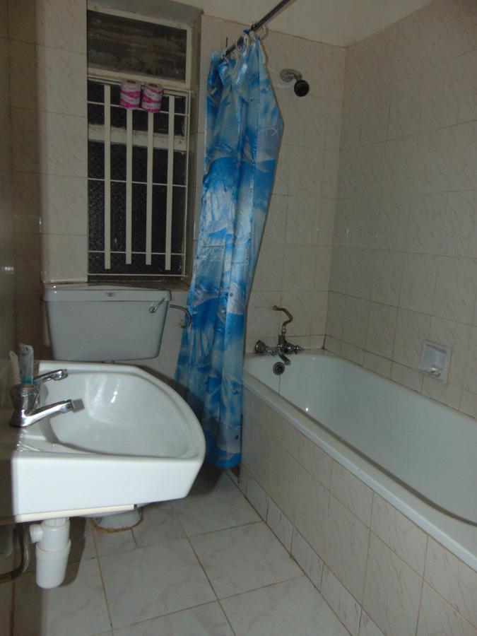Brisk Hotel Triangle Njeru Ngoại thất bức ảnh
